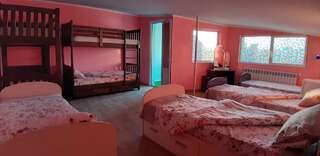 Хостелы Ara Hostel Ереван Односпальная кровать в общем номере для женщин-2