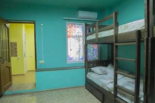 Хостелы Ara Hostel Ереван Спальное место на двухъярусной кровати в общем номере для мужчин-10