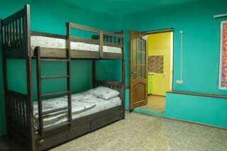 Хостелы Ara Hostel Ереван Спальное место на двухъярусной кровати в общем номере для мужчин-21